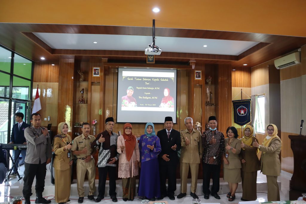 Serah Terima Jabatan Kepala Sekolah